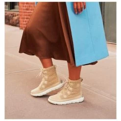 Chaussures Après-ski Sorel Explorer II Joan Cozy Nova Sand -MontBlanc Wear Magasin 61798a5453258ad9944569bff042bf0f7812ab9e H23SORECHA2324146 903